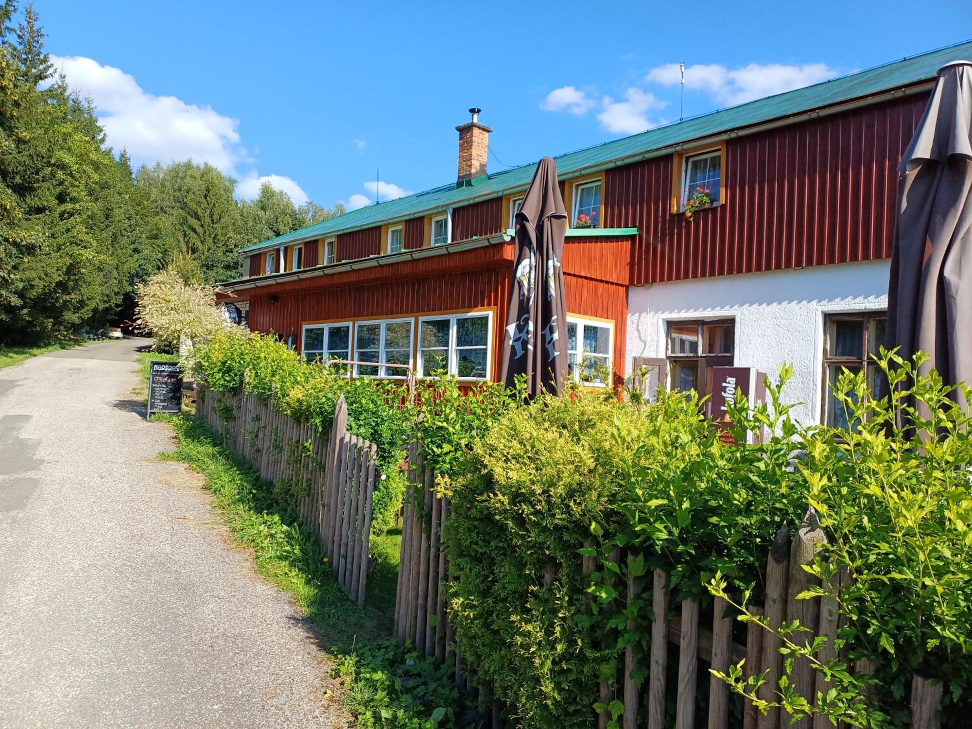 Prazova Bouda Hotel Dobré Eksteriør billede