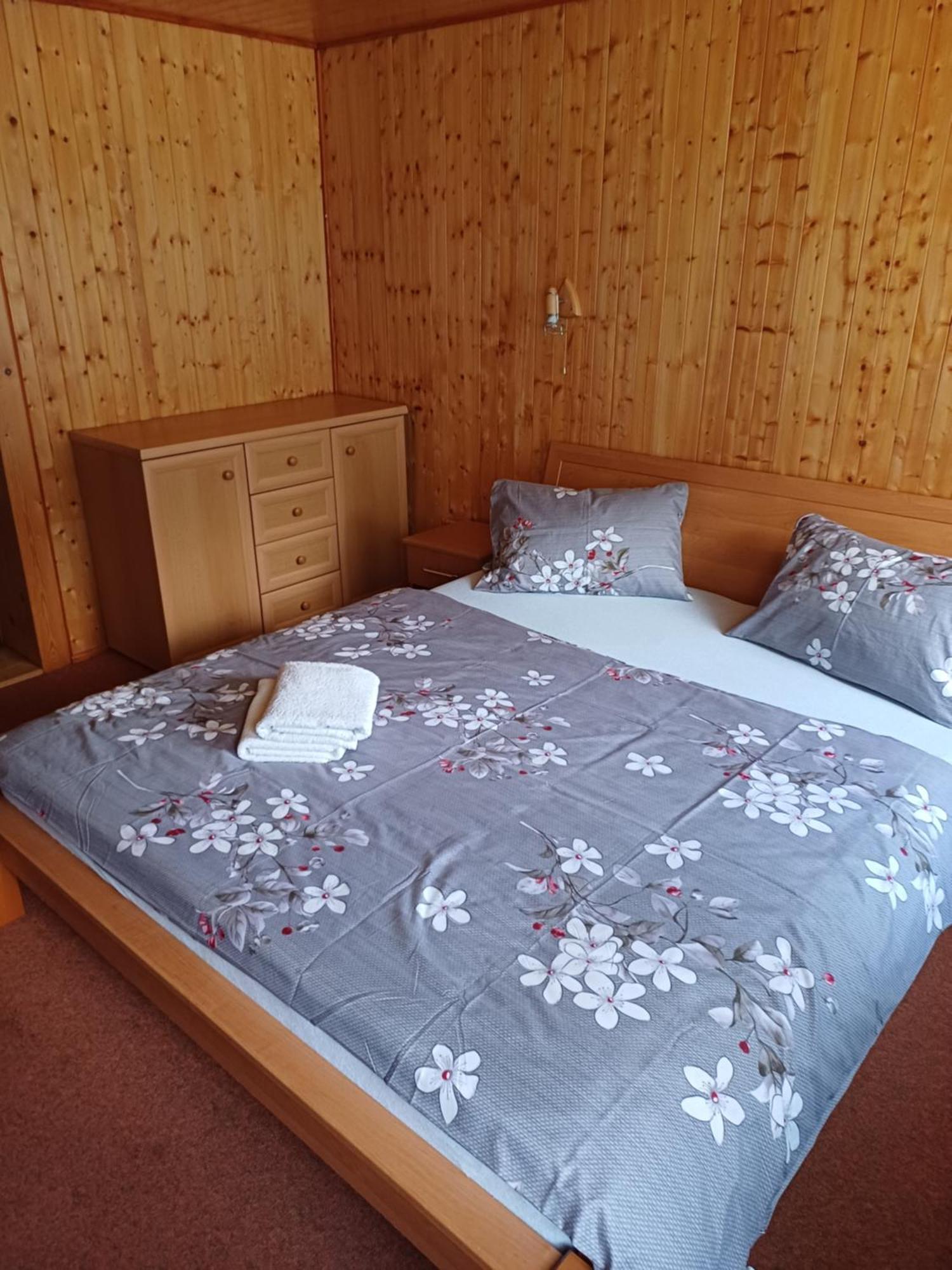 Prazova Bouda Hotel Dobré Eksteriør billede